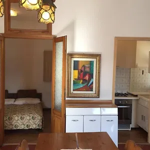 Casa vacanze Nel Set Di Piccolo Antico Viola 
