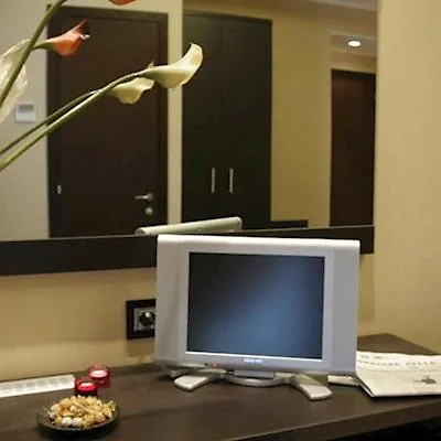 Hotel Latinum Rome 4*,
